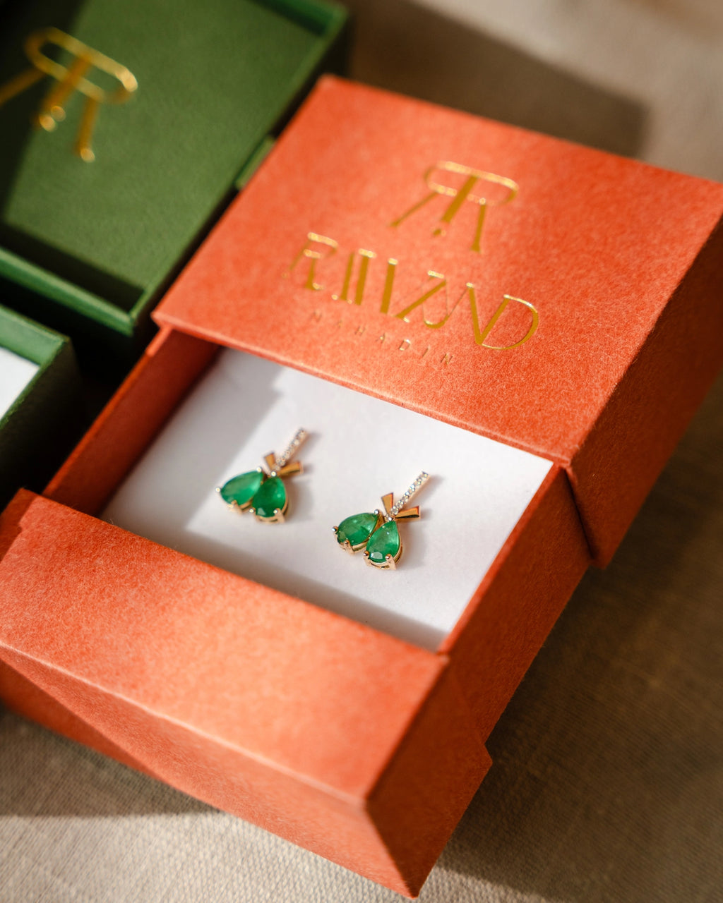18K Dual Grace Earring